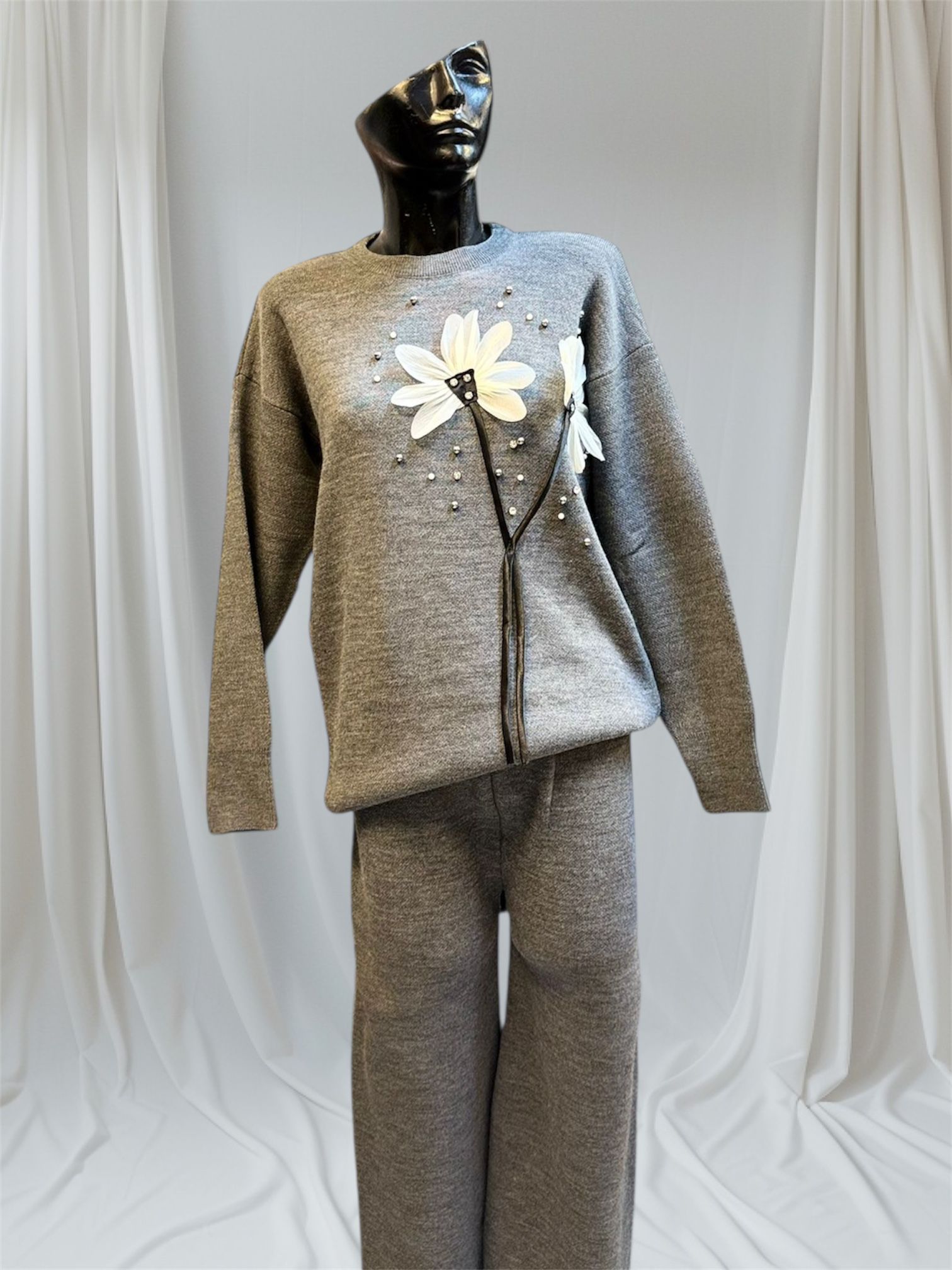 whatsapp image 2025 12 17 at 22.45.38